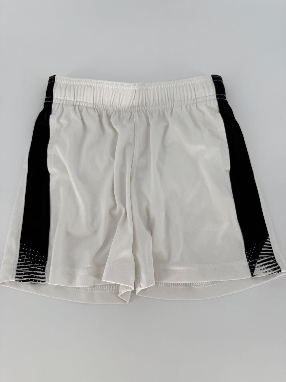 All In Motion Kids XS 4 5 White Athletic Shorts Soccer Basketball Gym Pockets